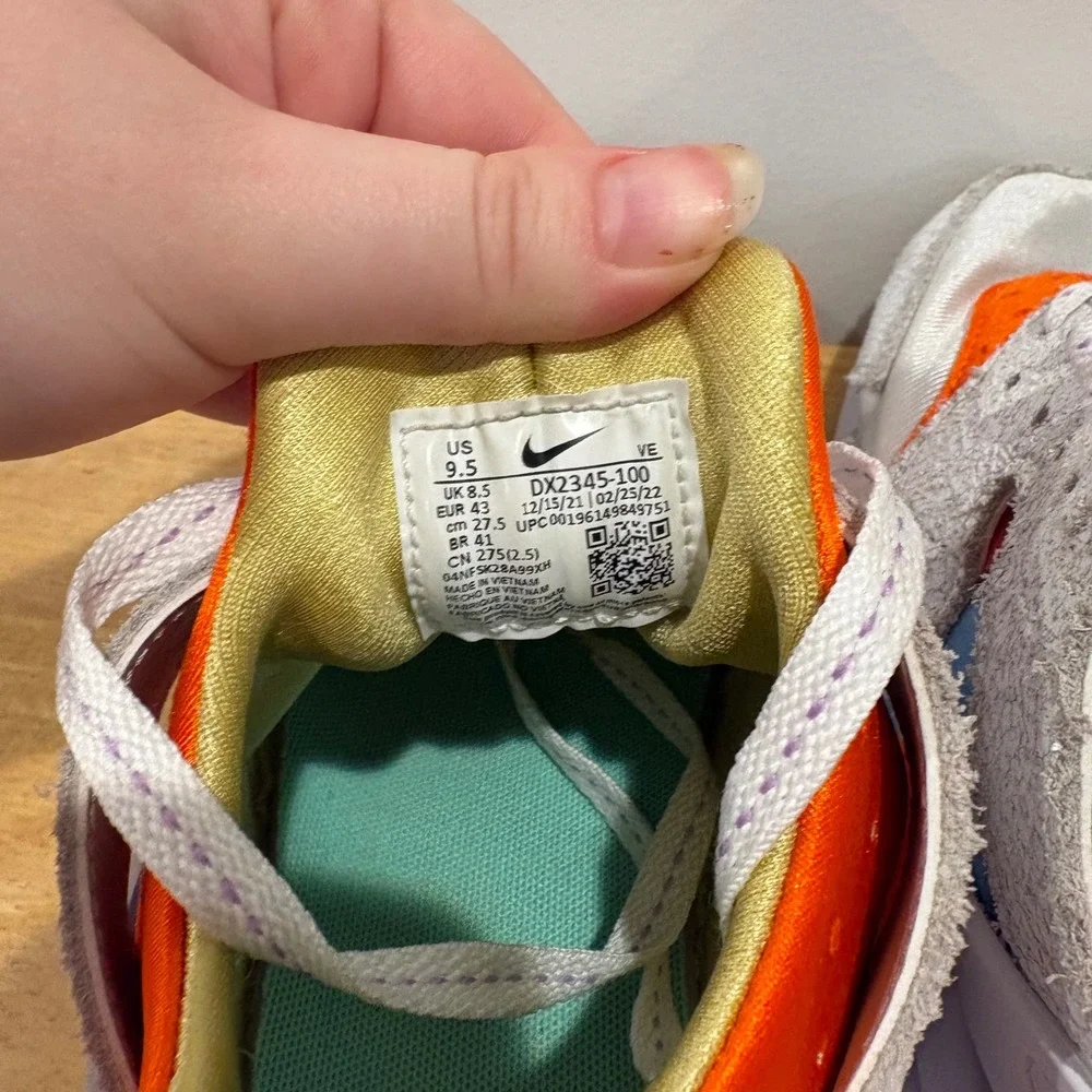 Nike‎ Air Huarache Running Shoes Mens White Orange Blue size 9.5 DX2345-100